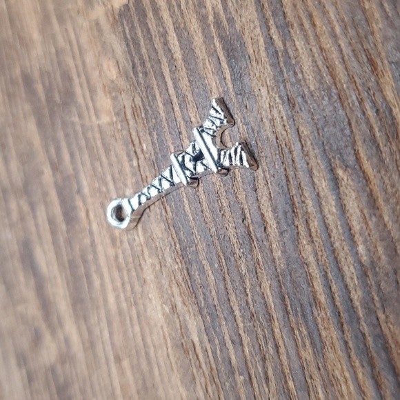 P135 eiffel tower charm - Picture 2 of 2